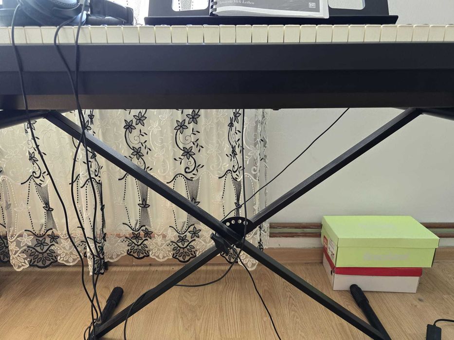 Pian digital Roland FP 10