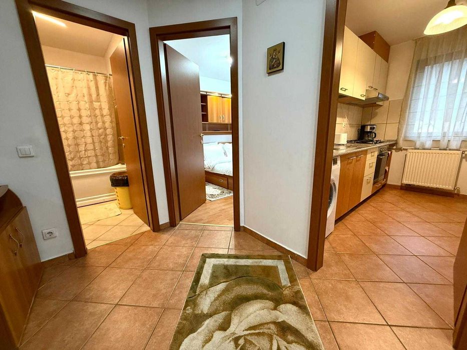 Apartament 2 camere bloc nou, vedere la munte, se acceptă carduri de vacanță