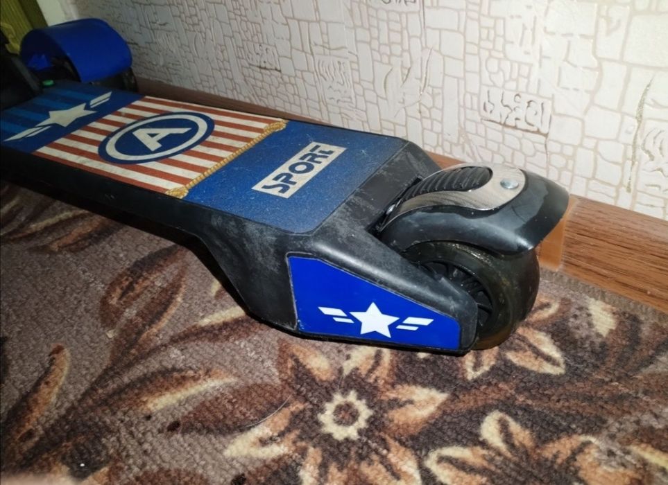 Детский самокат с подсветкой гелевых колес