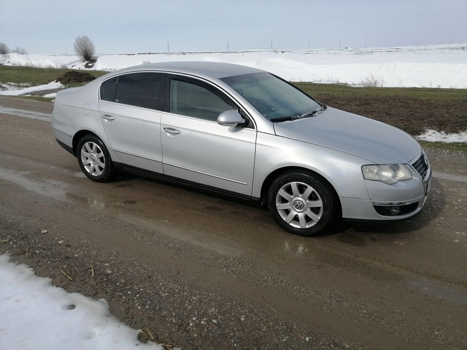 Vând vw passat b6  2400 euro