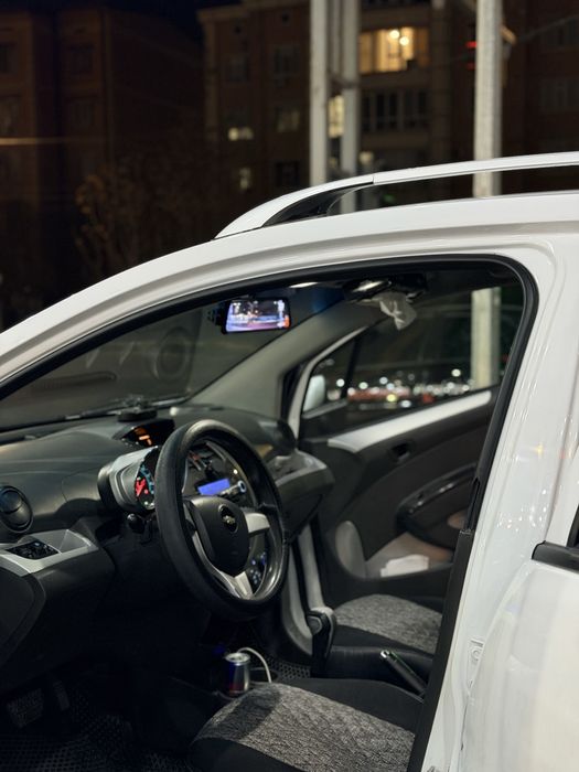 Продаю спарк 2019 года АКПП