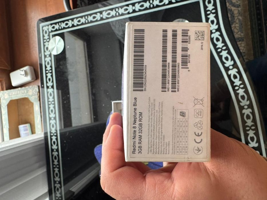 Телефон Редми нот 8