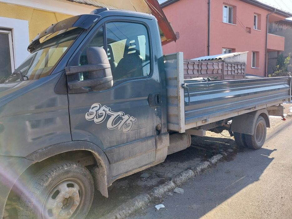 Transport agregate, sorturi, nisip, moloz cu camioneta de 3.5 tone
