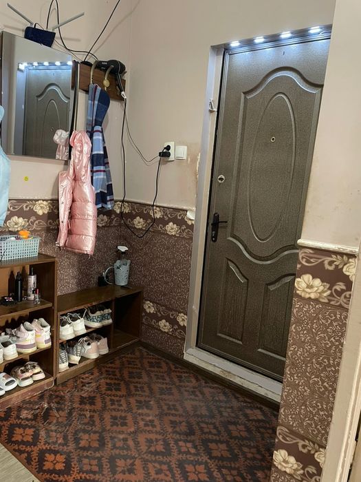 Продаю 2х комнатную квартиру на 4 этаже