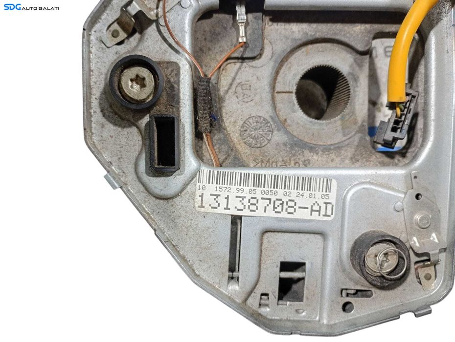 Volan din Piele cu Comenzi in 3 Spite Opel Astra H 2004 - 2010 Cod 13138708 [LC0880]