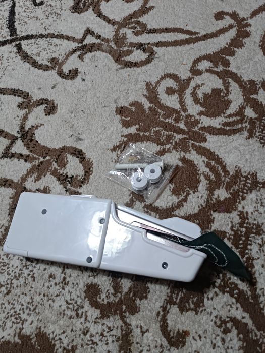 Продам машинку для шитья