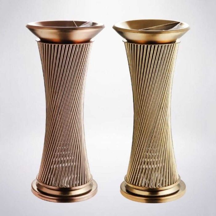 Золотая напольная урна для мусора с пепельницей