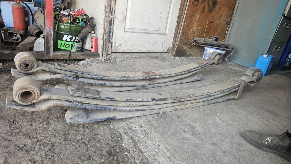 Ресоры Мерседес 814 задные