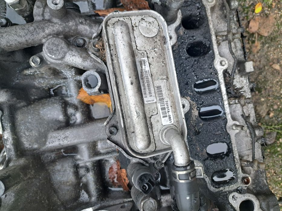 Vând bloc motor și alte piese de Toyota Rav 4,motor 2.2 diesel,150 cp