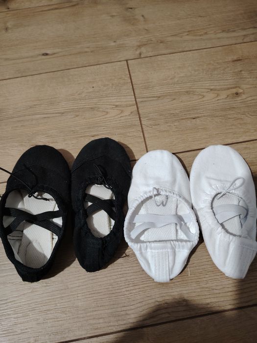 Продам  балетки (чешки)