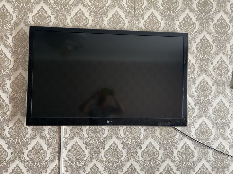 Продам телевизор LG