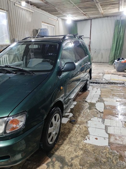 Продам Тойота Пикник