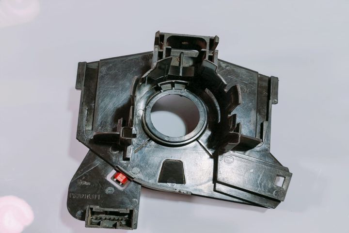 Spira Volan  2M5T13N064BB Ford Focus prima generatie