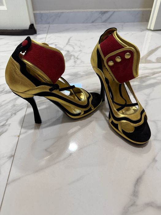 Оригинални дамски обувки Prada Milano №37 – дизайнерски модел