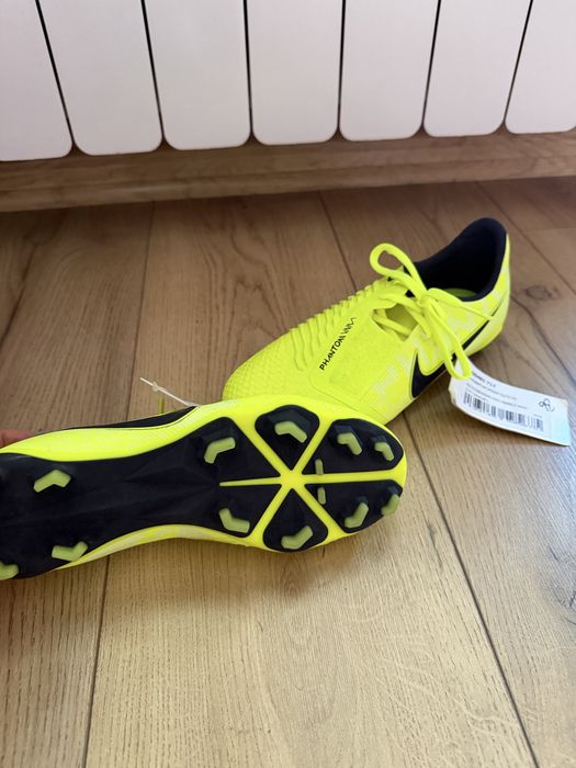 Чисто нови  професионални бутонки Nike Phantom Venom Elite ACC 36 номер