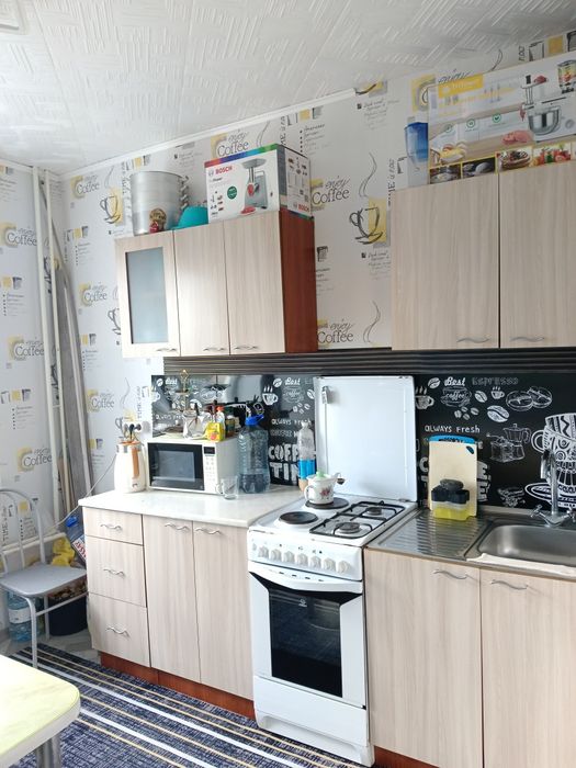Продам 2 комн квар. 9-46,  4этаж.