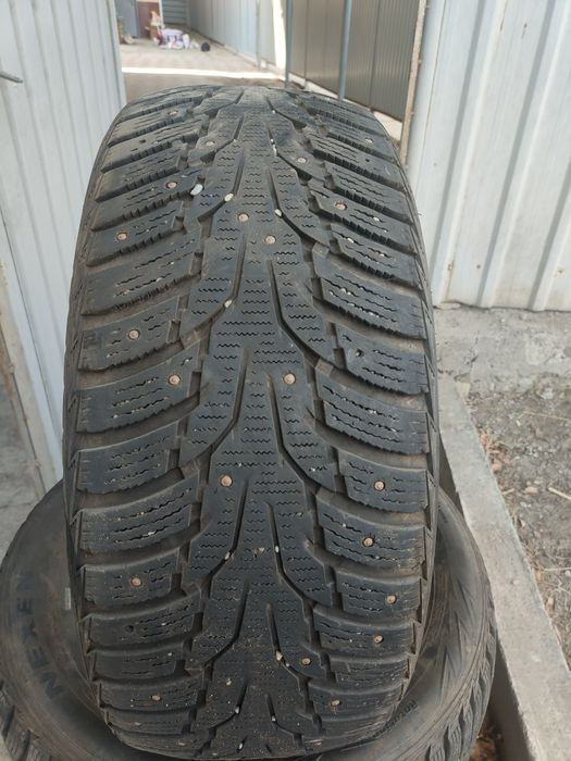 Nexen 225/50/17 шипы
