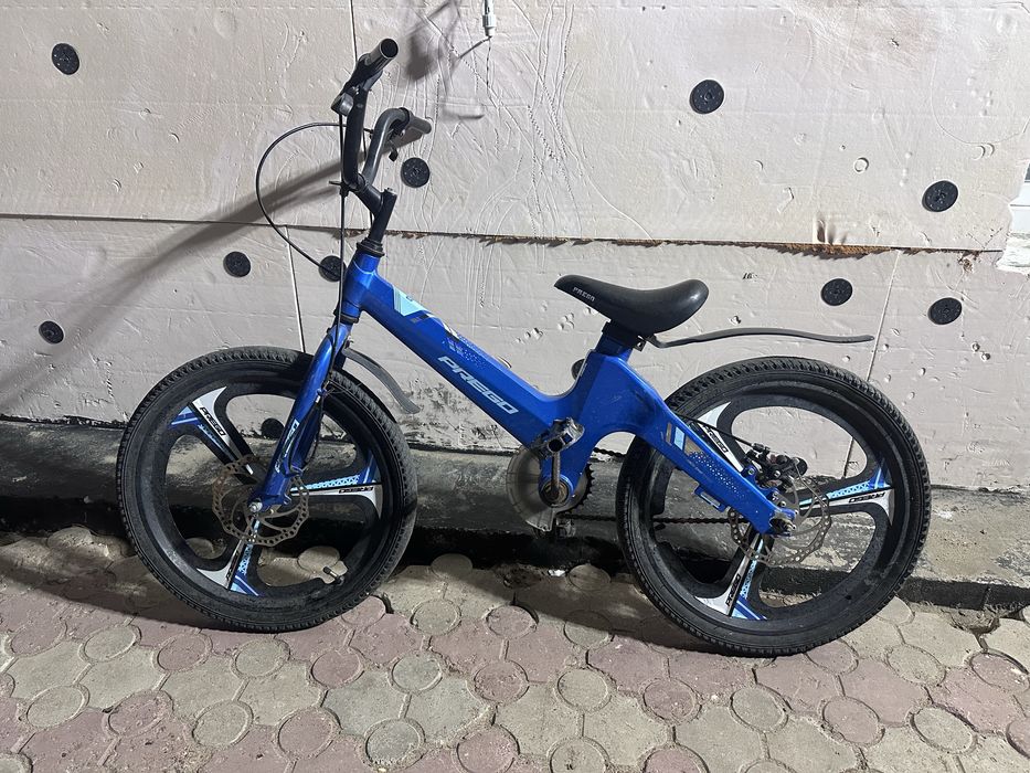 Продам алюменивый велосипед для мальчика 5-9 лет