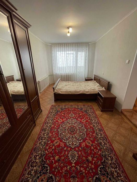 Продам 4 ком квартиру в 11 мкр