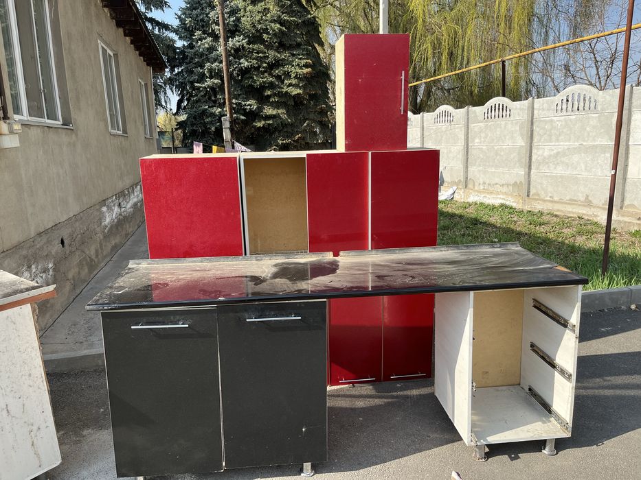 бу кухонный гарнитур сатылады