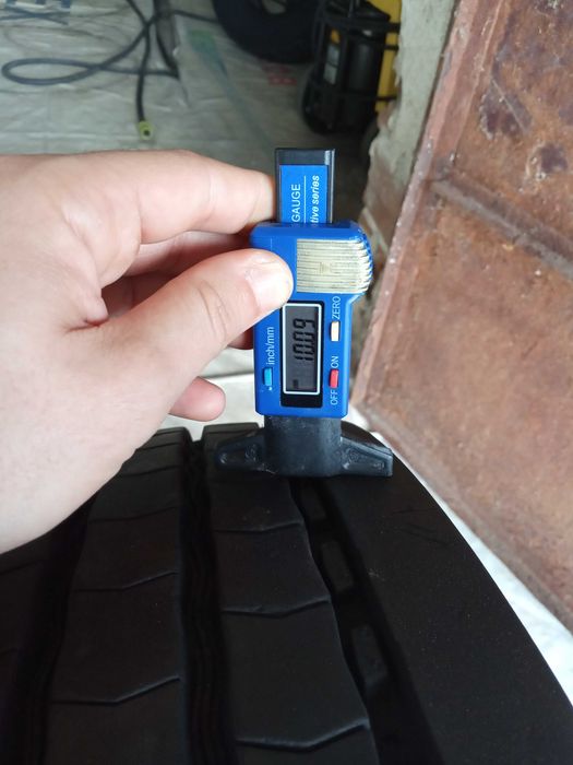 2 товарни гуми 205/75R17.5 Michelin Multi Z 124/122M M+S 14PR DOT2020