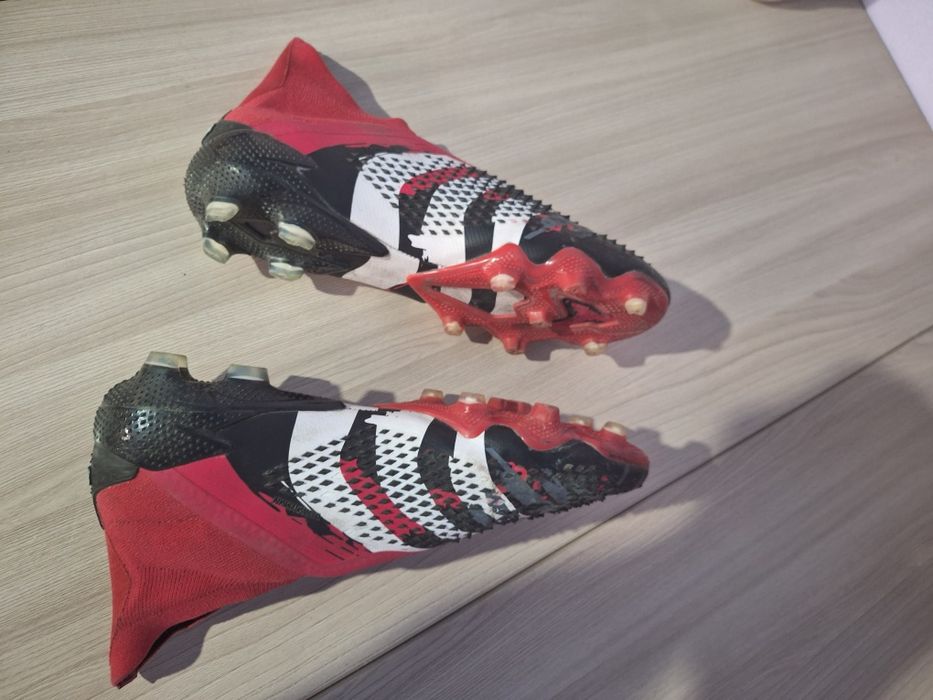 бутцы Adidas Humanrace