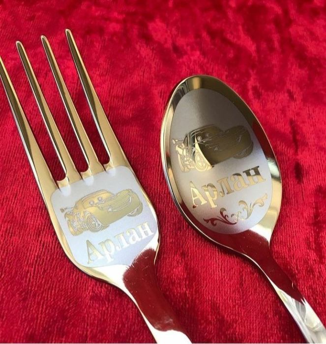 Продам именные ложки