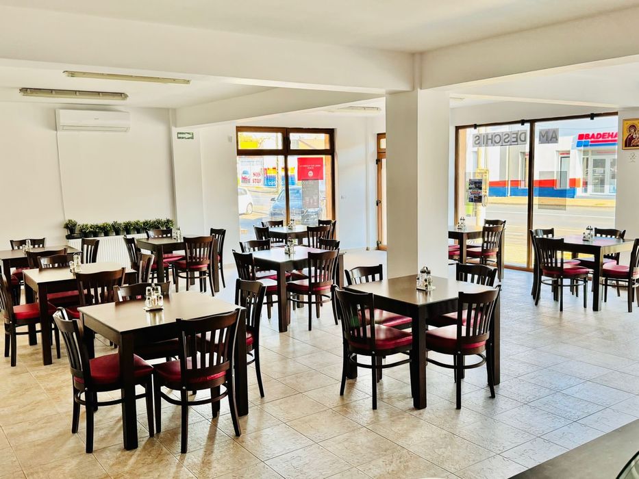 Sala/local de evenimente de inchiriat.