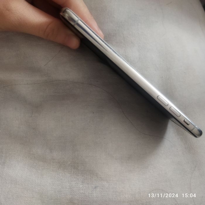 X tel sotladi ekrani azgina singan lkn qotme ishlidi