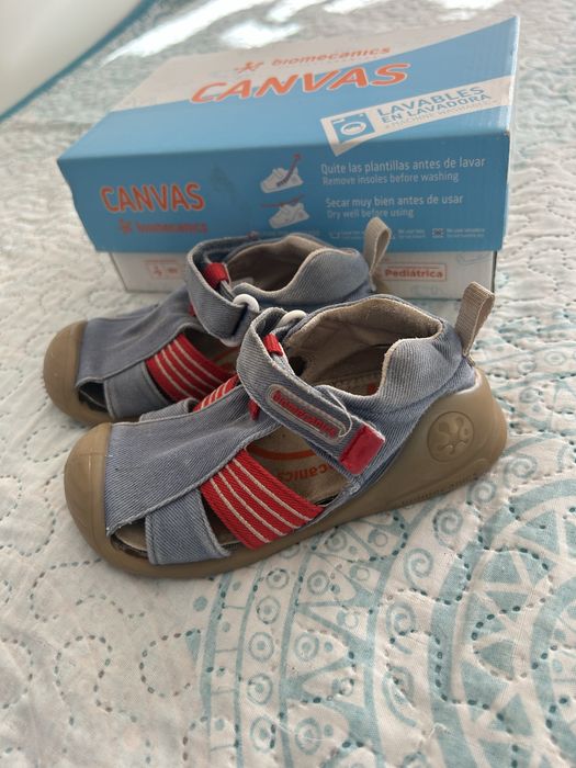 Бебешки обувки момчешки. Clarks, biomecanics, kickers, next, superga.