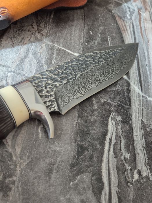 ЛОВЕН нож от дамаска стомана