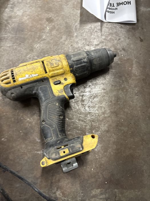 Vand masina infiletat dewalt   Cu ceva probleme