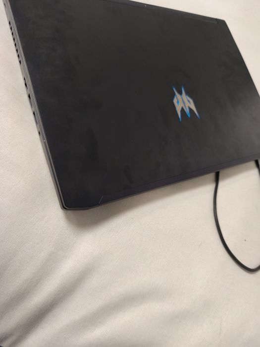 Vand Laptopt Acer - Predator I7-GEN10 RTX 2060 6GB 16GB RAM 1TB SSD