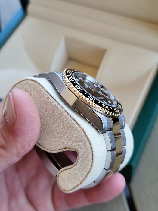 Rolex GMT MASTER 2  AUR- OTEL 2018