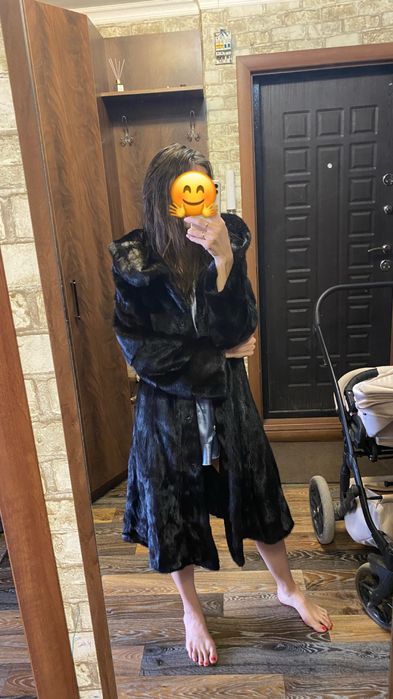 Продам норковую шубу