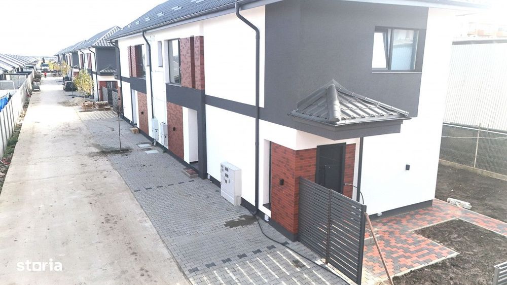 Vanzare Apartament 2 camere+curte 60mp si 2 locuri de parcare - Mai multe