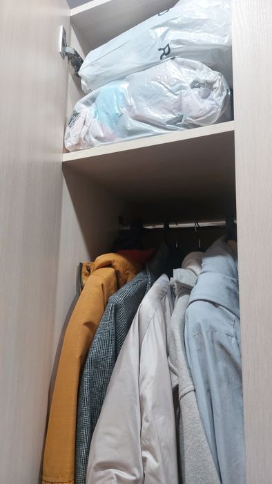 Продам шкаф в прихожую