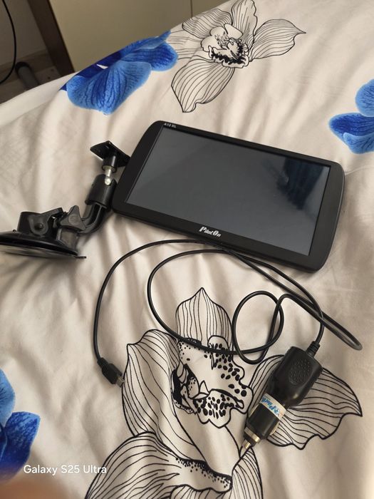GPS PilotOn ecran de 9" inch cu camera  functionala