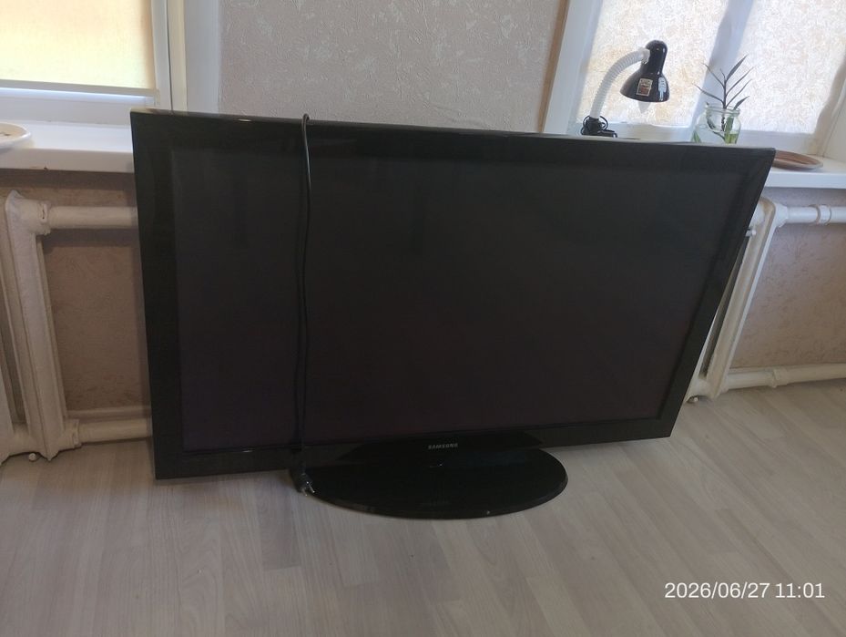 Продам телевизор
