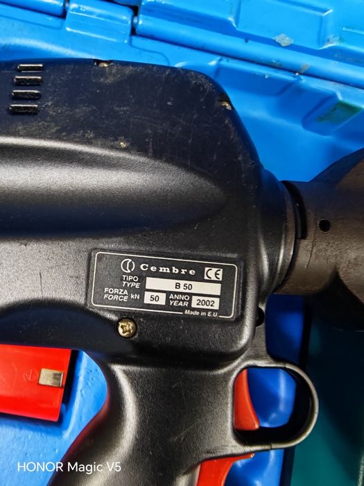 Presa de sertizat CEMBRE B50