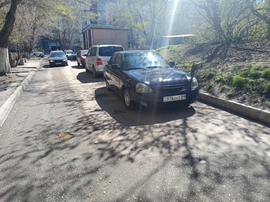 Продам приора на разбор