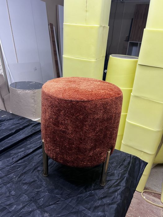 Пуфик хар хил ранларидан бор