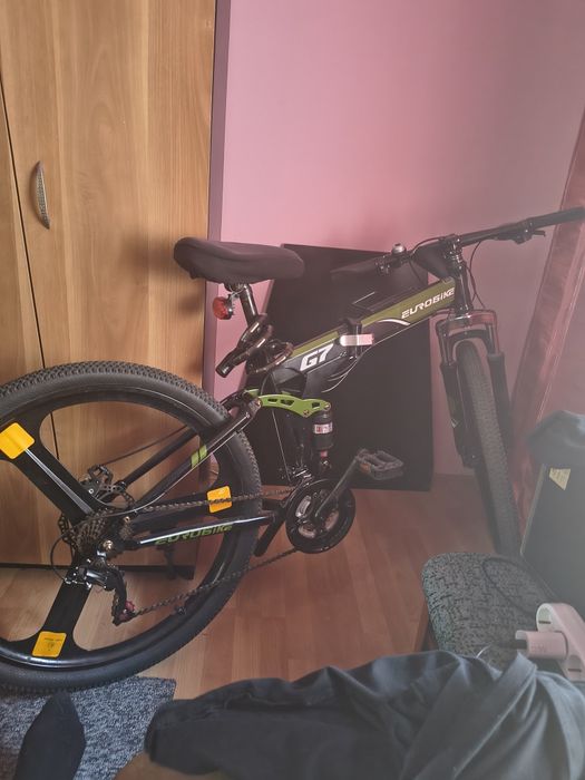 Vând bicicleta roti 27.5 din oțel pliabila full suspensie frâne mecanice disc