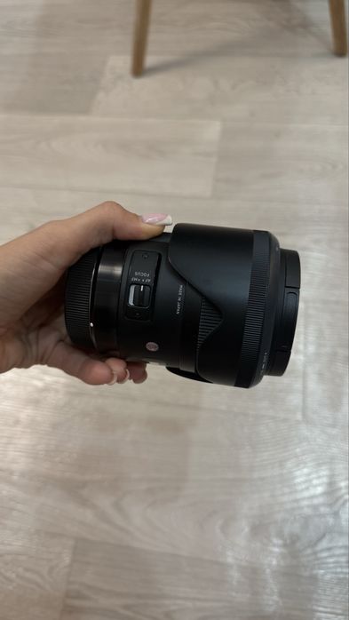 Продам объектив Sigma 35mm