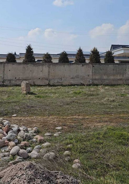 Дормон Ер сотилади 6-сотих еки 3-сотих № 102 Умида