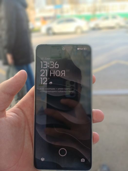 поко м7 про 5 г почти новый