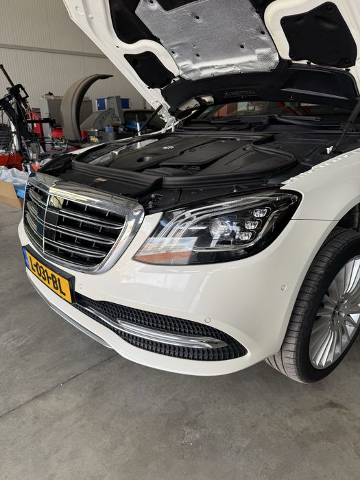 W222 facelift предна броня ,задна +прагове