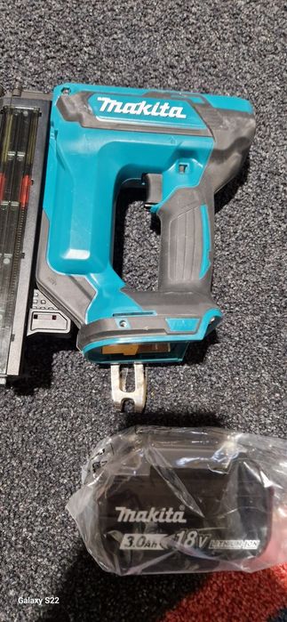 Makita circular ,pistol de cuie pe acumulator