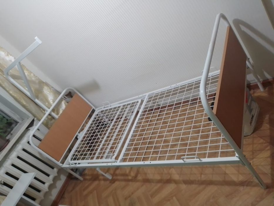 Кровать для инвалидов механическая