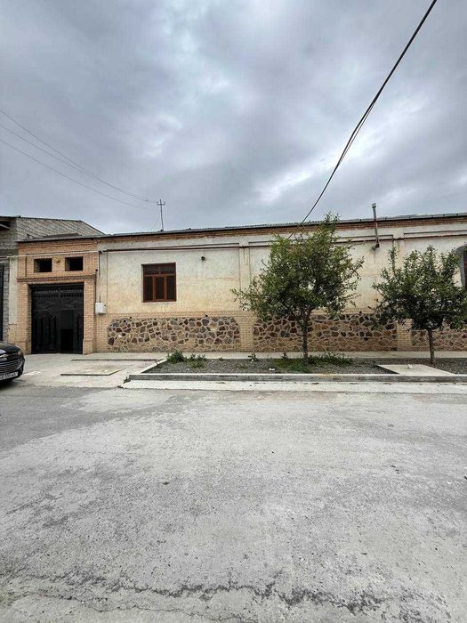 Срочно продаётся Двор 5 соток по адресу Колхоз  Победа